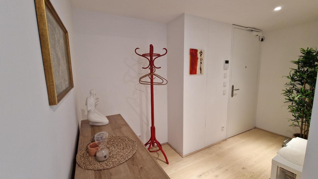 Kahlenbergblick Im Viertel Zwei Apartment Vienna Luaran gambar